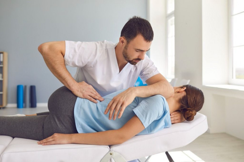 Terapi Chiropractic, Alternatif Mengatasi Masalah Tulang Dan Persendian ...